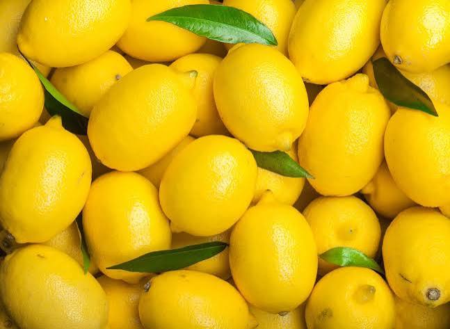 لیمو (Lemon) در عطرسازی؛ رایحه، ترکیبات و کاربرد اسانس لیمو